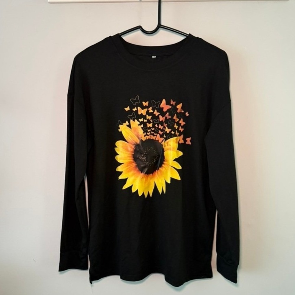 Womens Black Sunflower Butterfly Graphic Long Sleeve Tee Crew Neck Casual Top